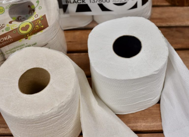 Gewoon Outlook vieren Sta jij stil bij het milieu als je toiletpapier koopt? - Monique van der  Vloed